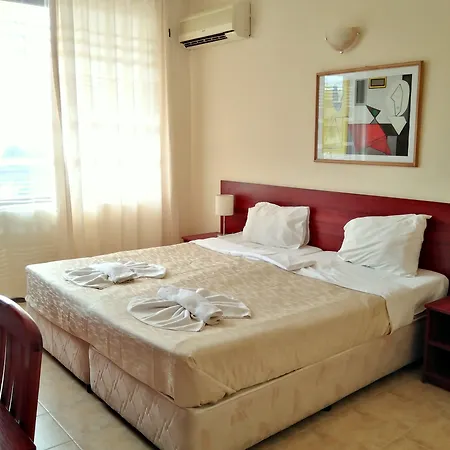Szálloda Yalta Complex 3*
