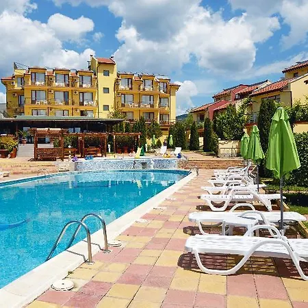 Yalta Complex Napospart