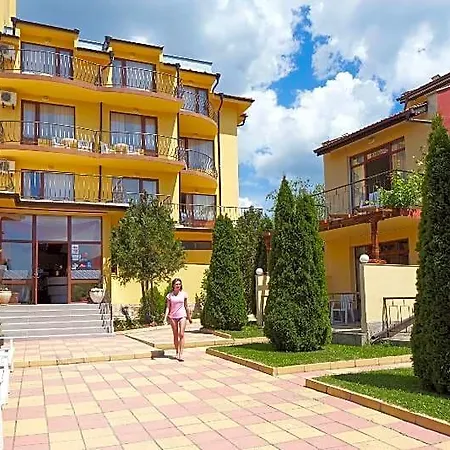 Yalta Complex 3* סבטי ולאס