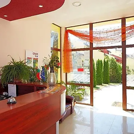 Yalta Complex 3* סבטי ולאס