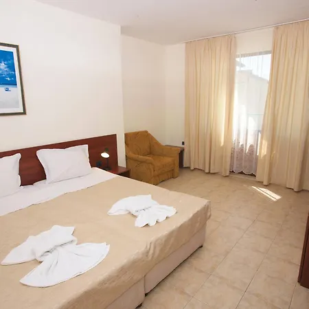Yalta Complex 3*